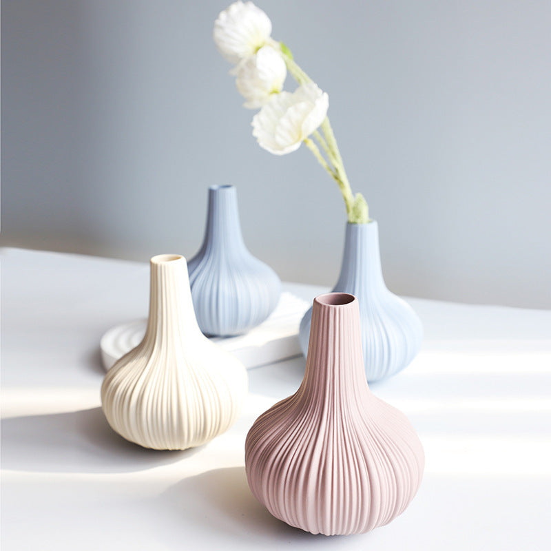 Ribbed Texture Mini Ceramic Vases