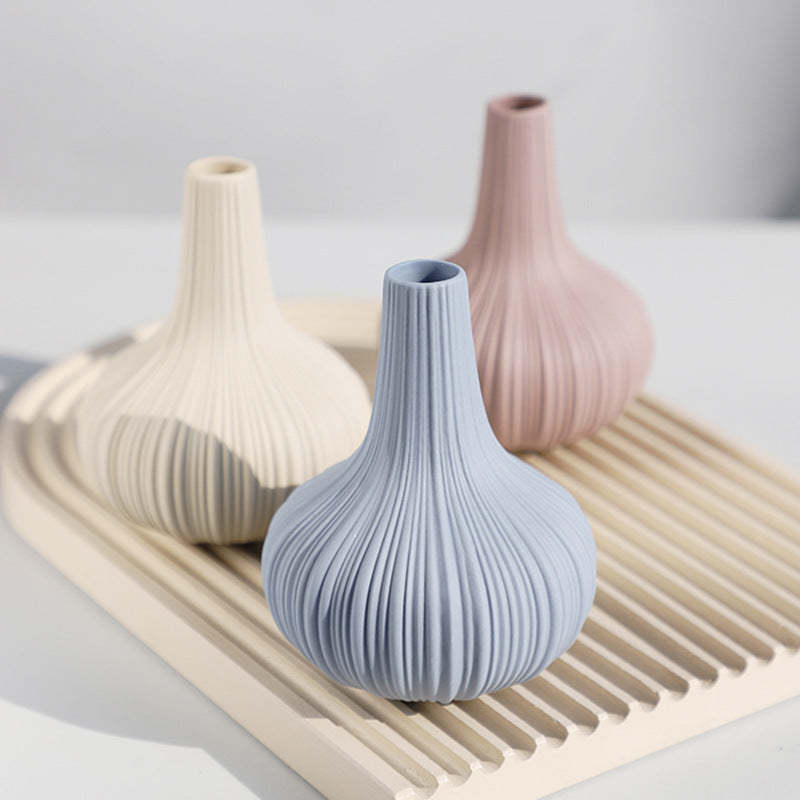 Ribbed Texture Mini Ceramic Vases