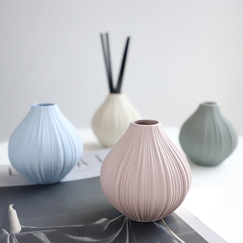 Ribbed Texture Mini Ceramic Vases